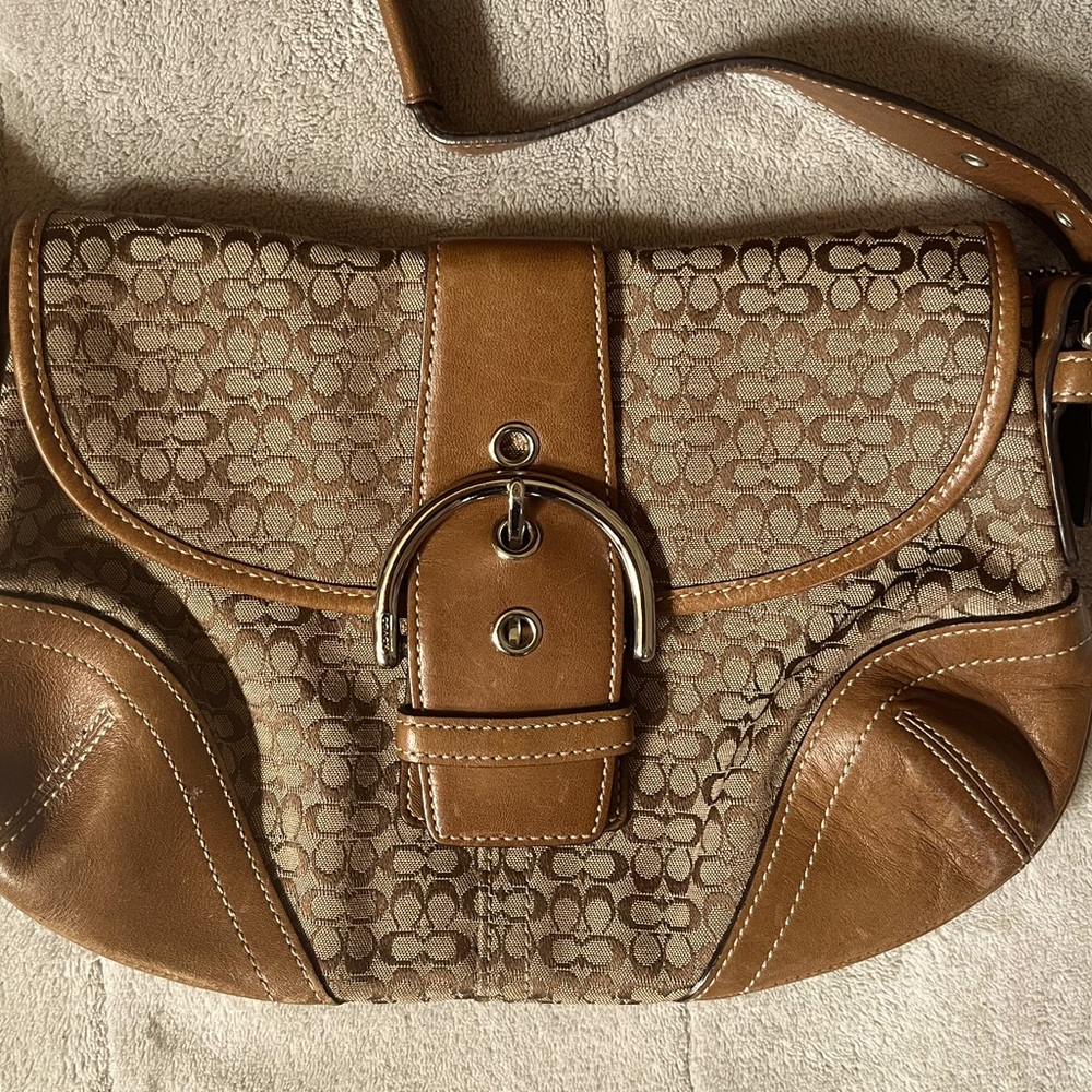 Basic small  brown Coach shoulder bag. Good for small essentials and show!